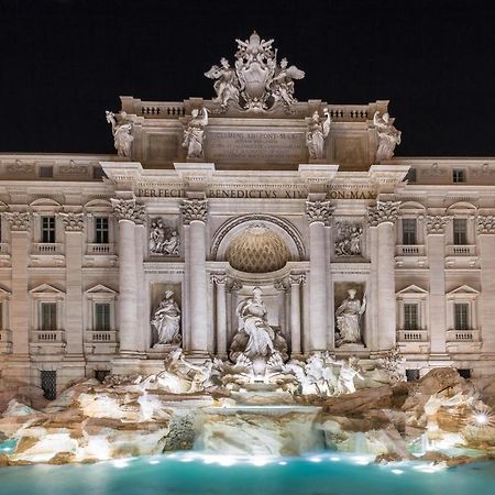 Heart Palace Fontana Di Trevi Rome Extérieur photo